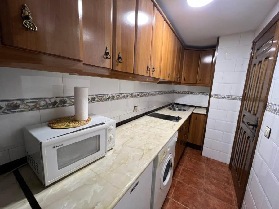 Apartamentos Turisticos La Posada オロペサ エクステリア 写真