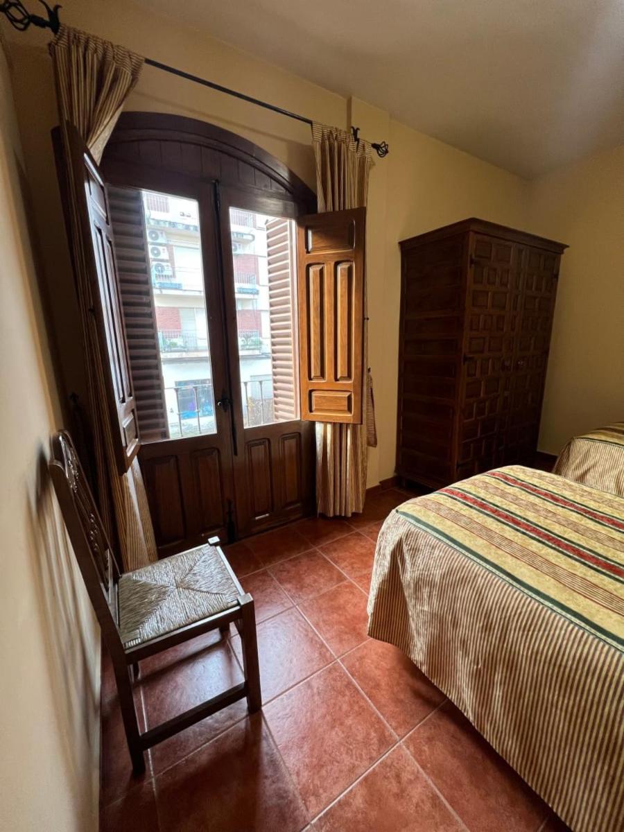 Apartamentos Turisticos La Posada オロペサ エクステリア 写真