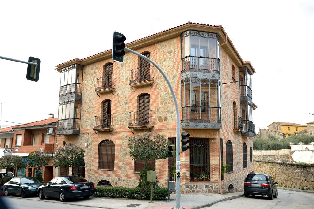 Apartamentos Turisticos La Posada オロペサ エクステリア 写真
